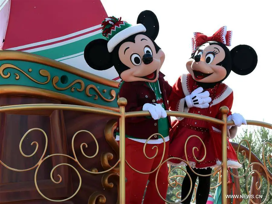 Navidad en Disneyland 2022