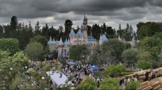 lluvia en Disneyland