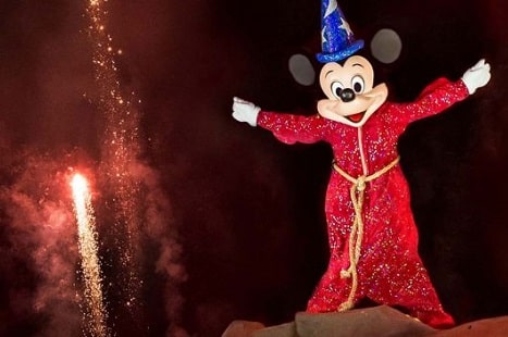 Fantasmic! En Disneyland – Lo que Debes Saber