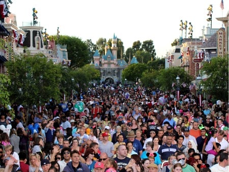 Calendario de Multitudes Disneyland 2020
